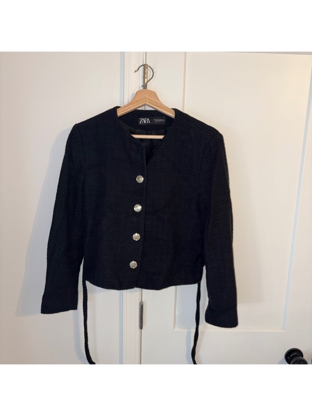 Zara Woman’s M $115 black textured cropped jacket with gold tone buttons